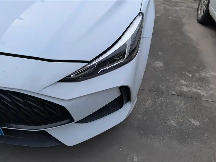 MG5 180 DVVT CVT Youth Luxury