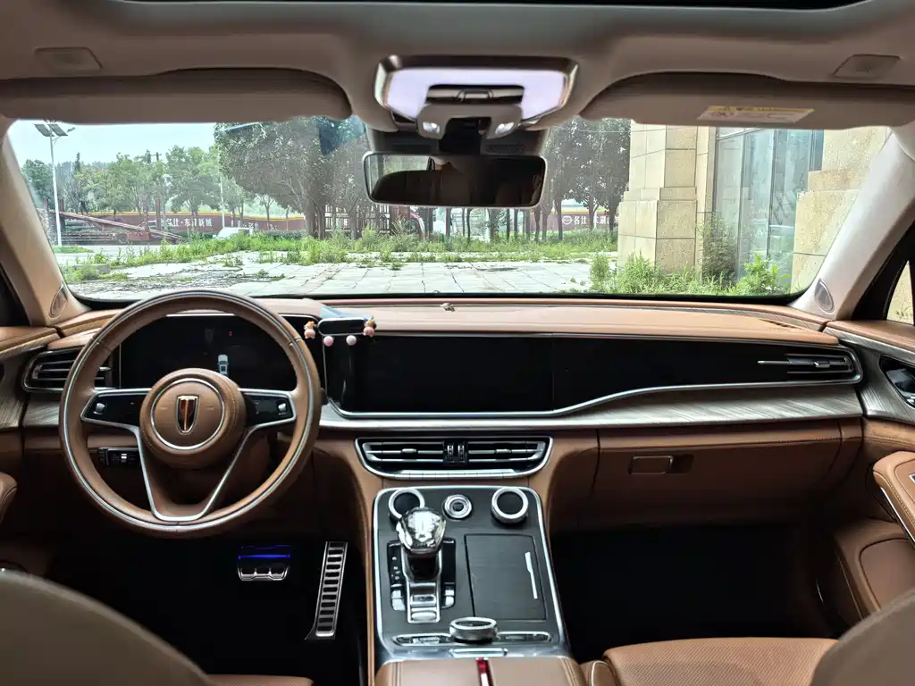 Hongqi H9 2.0 T Connected Flagship