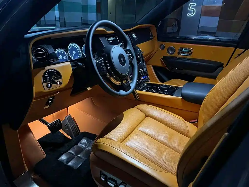 Cullinan 5-seat