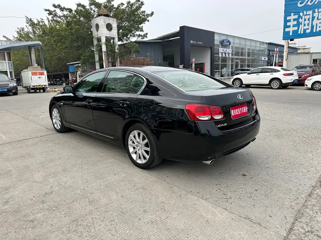 Lexus GS 300