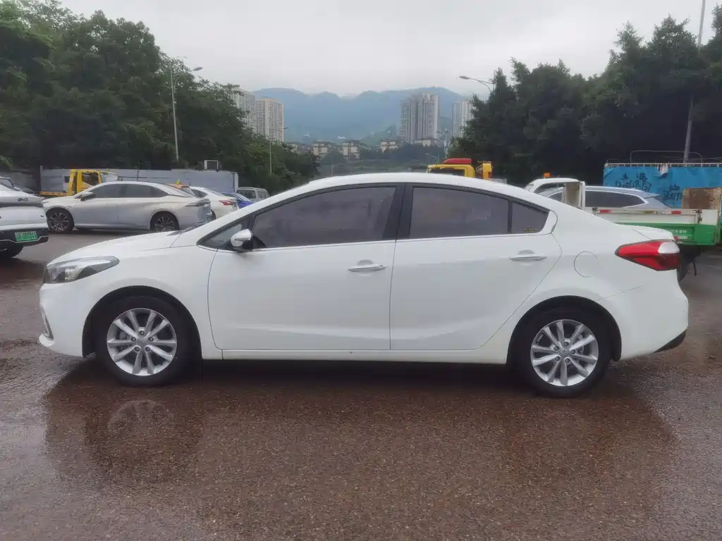 Kia K3 1.6 L Auto GLS