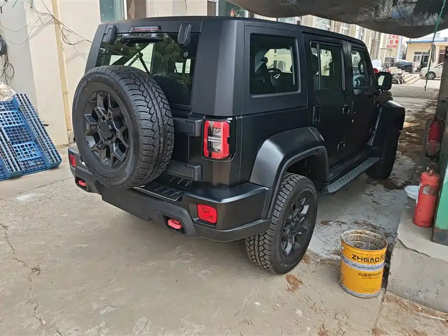 BAIC BJ40 2.0 D Blade Hero Glory