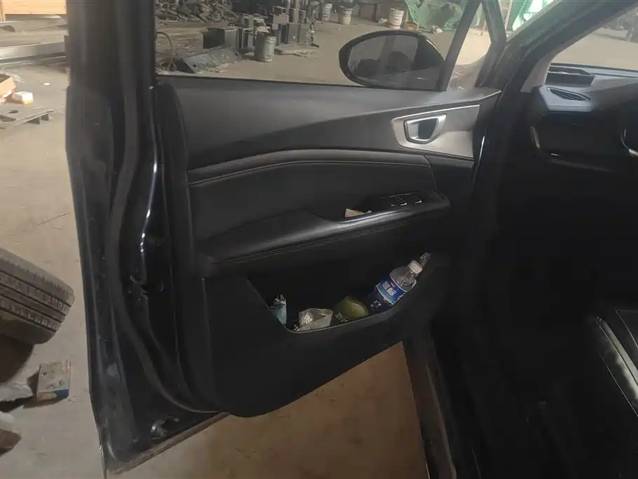 Wuling Jiachen 1.5 L Manual Joy Enjoyment Elite