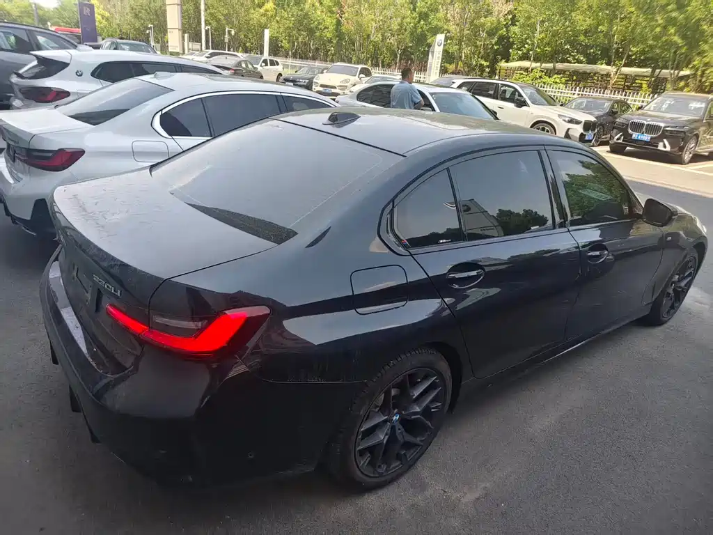 BMW 3 Series 330 Li M Sport Night Package