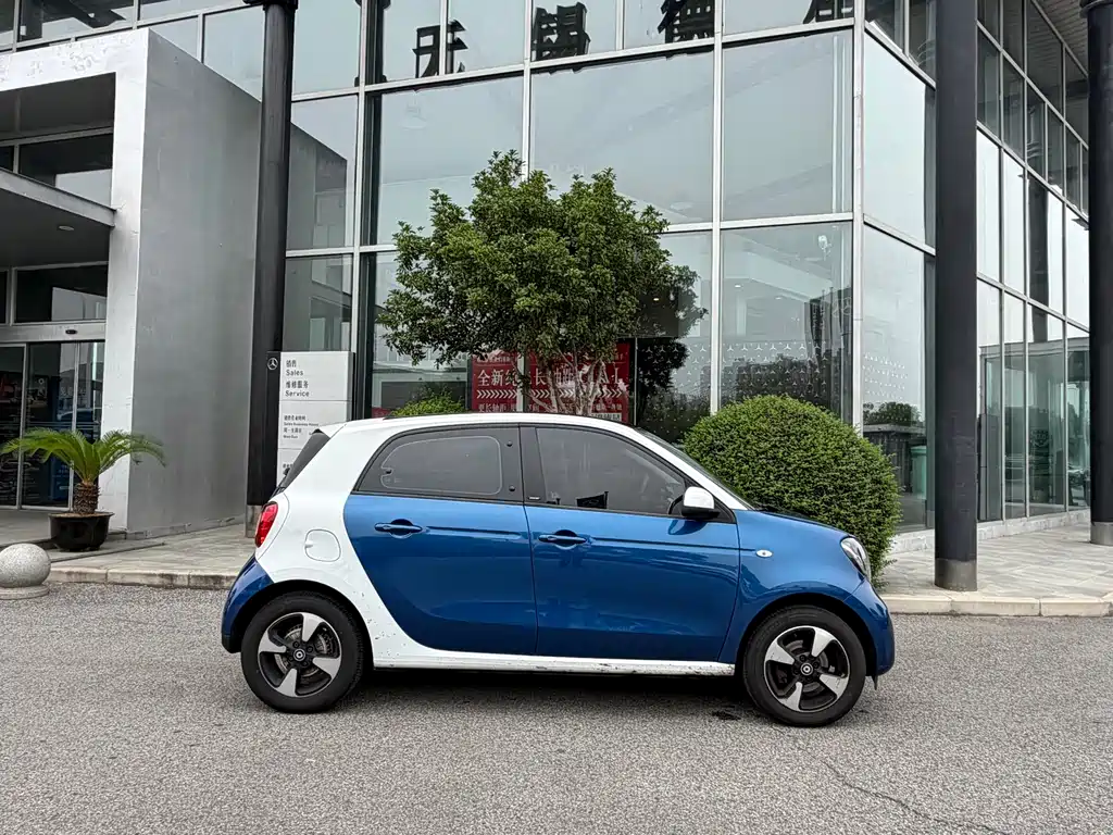 smart forfour 1.0 L 52 kW Passion