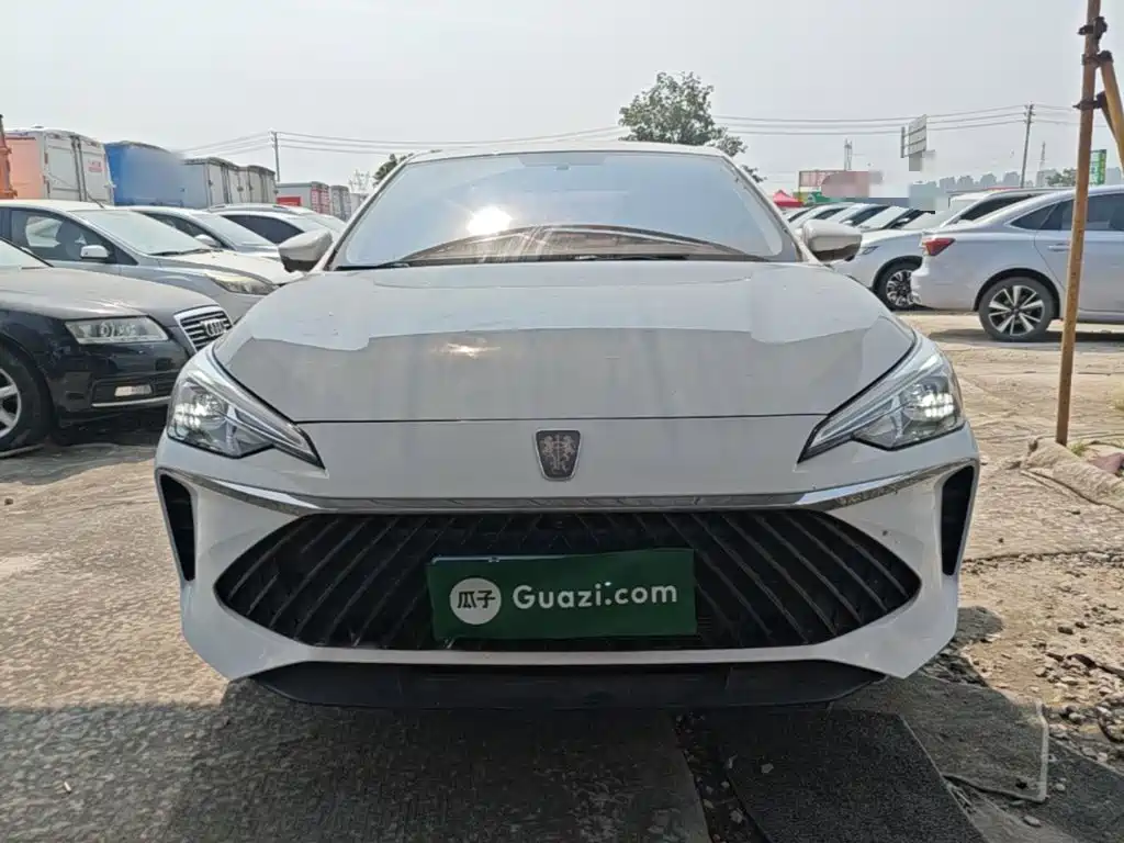 Roewe i5 1.5 L CVT Honored