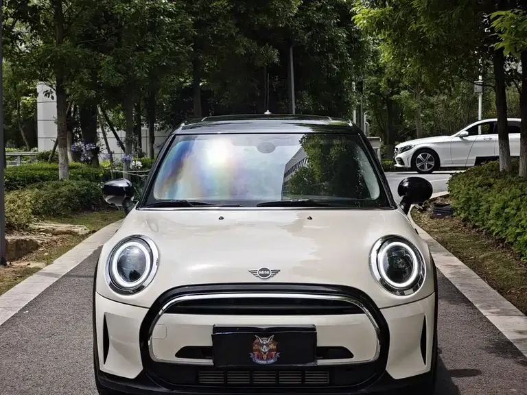 MINI 1.5 T ONE