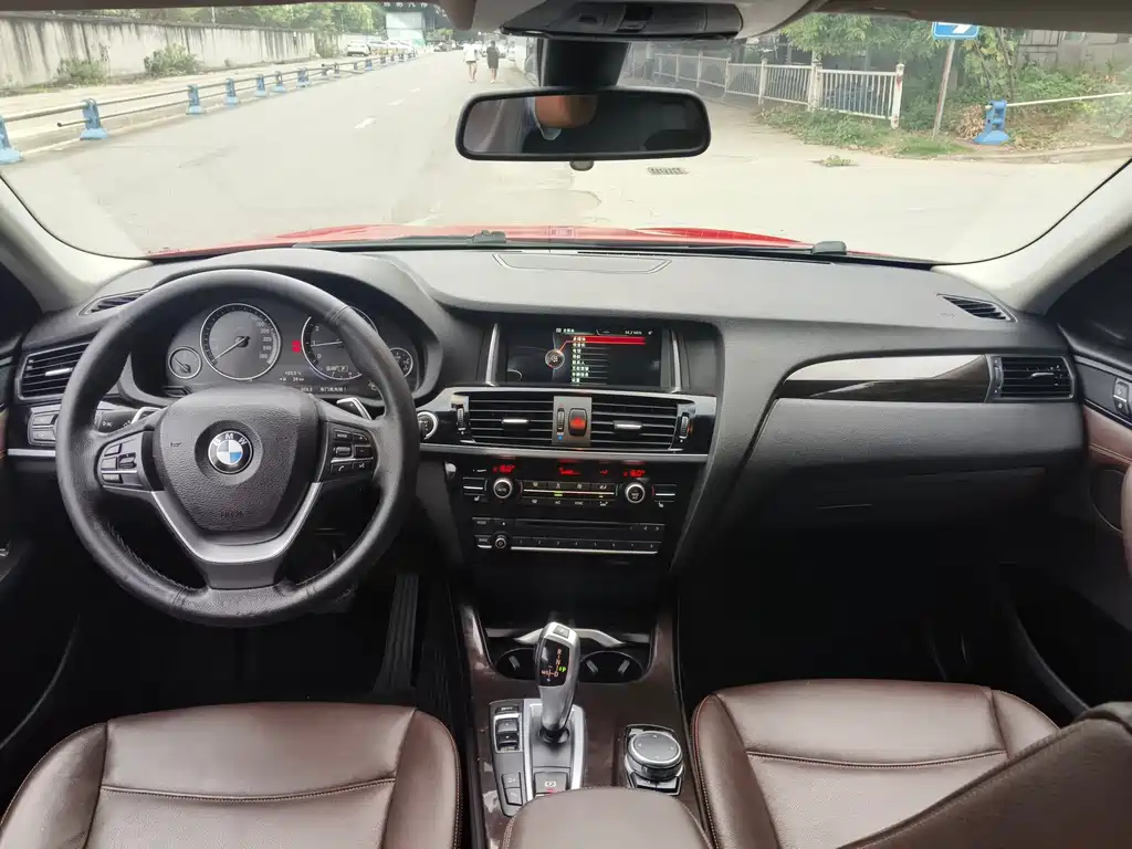 BMW X4 xDrive20 i X Design Package