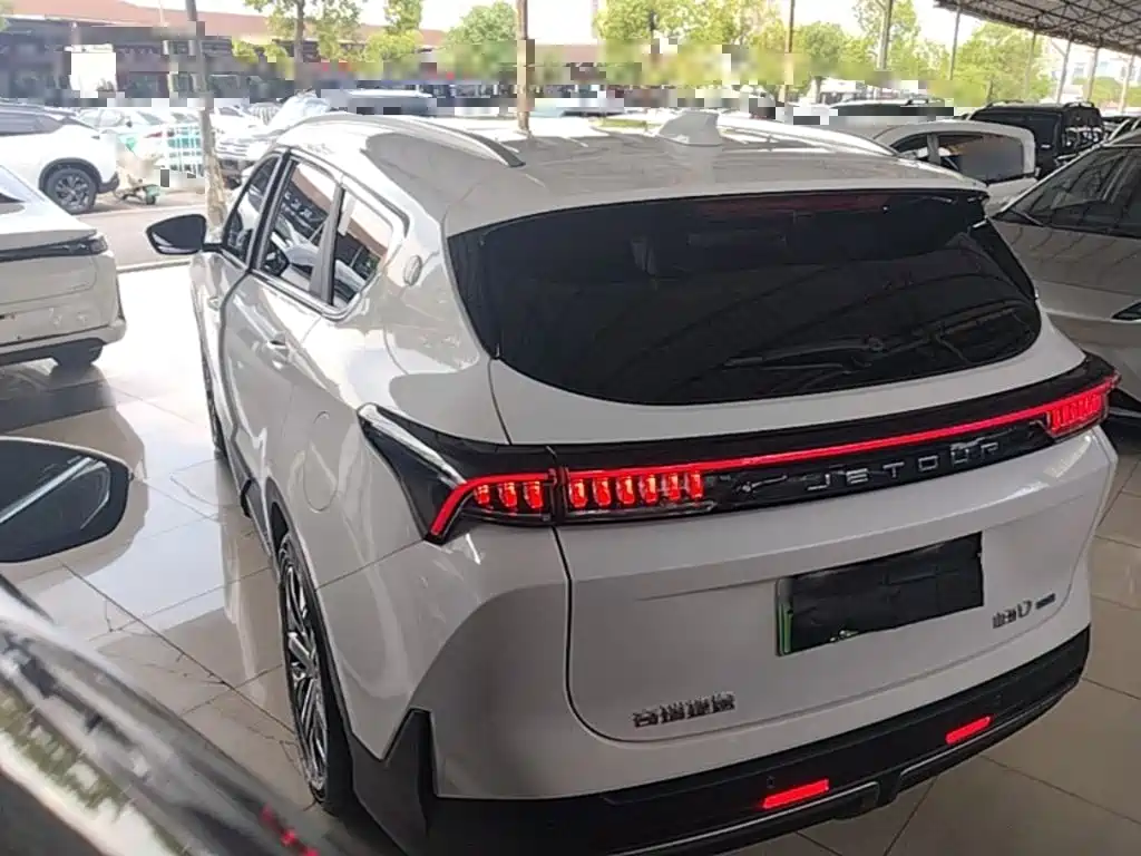 Jetour Shanhai L7 1.5 T 120 km Comfort Enjoyment 7-seat
