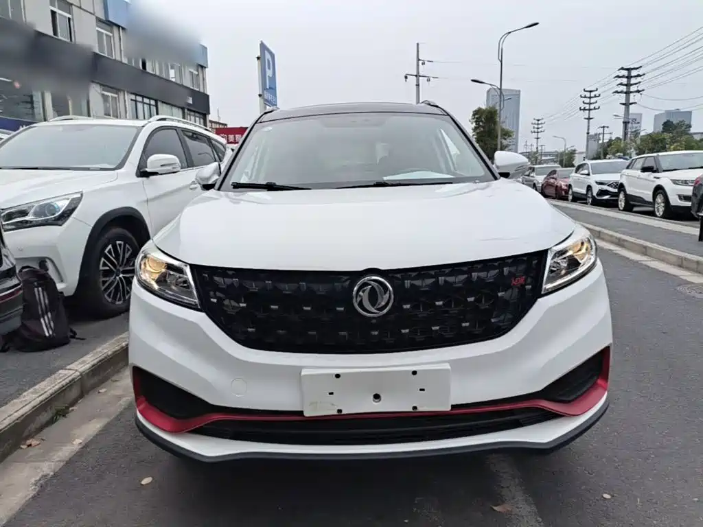 Fengguang 580 ☆ Star 1.5 T Auto Luxury
