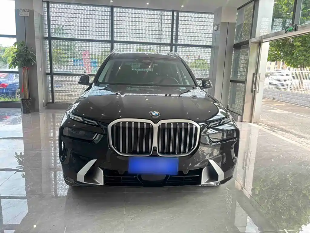 BMW X7 xDrive40 i Leading Luxury Package