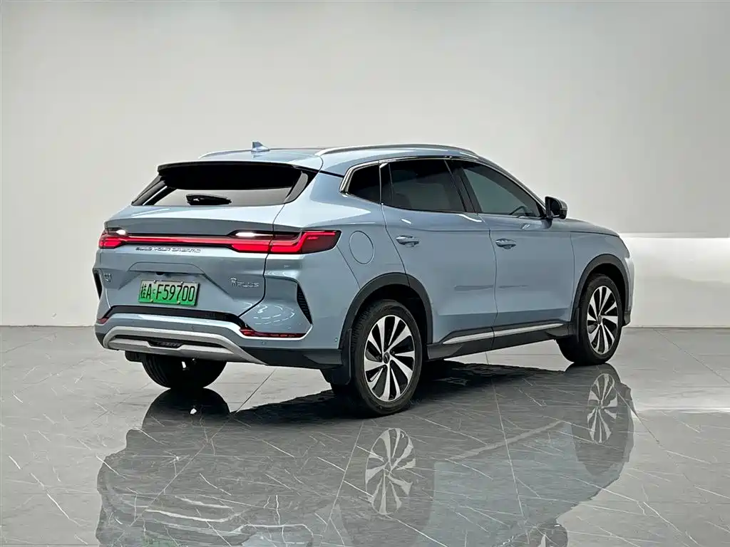 Song PLUS NEV Champion DM-i 150 KM Flagship PLUS 5 G