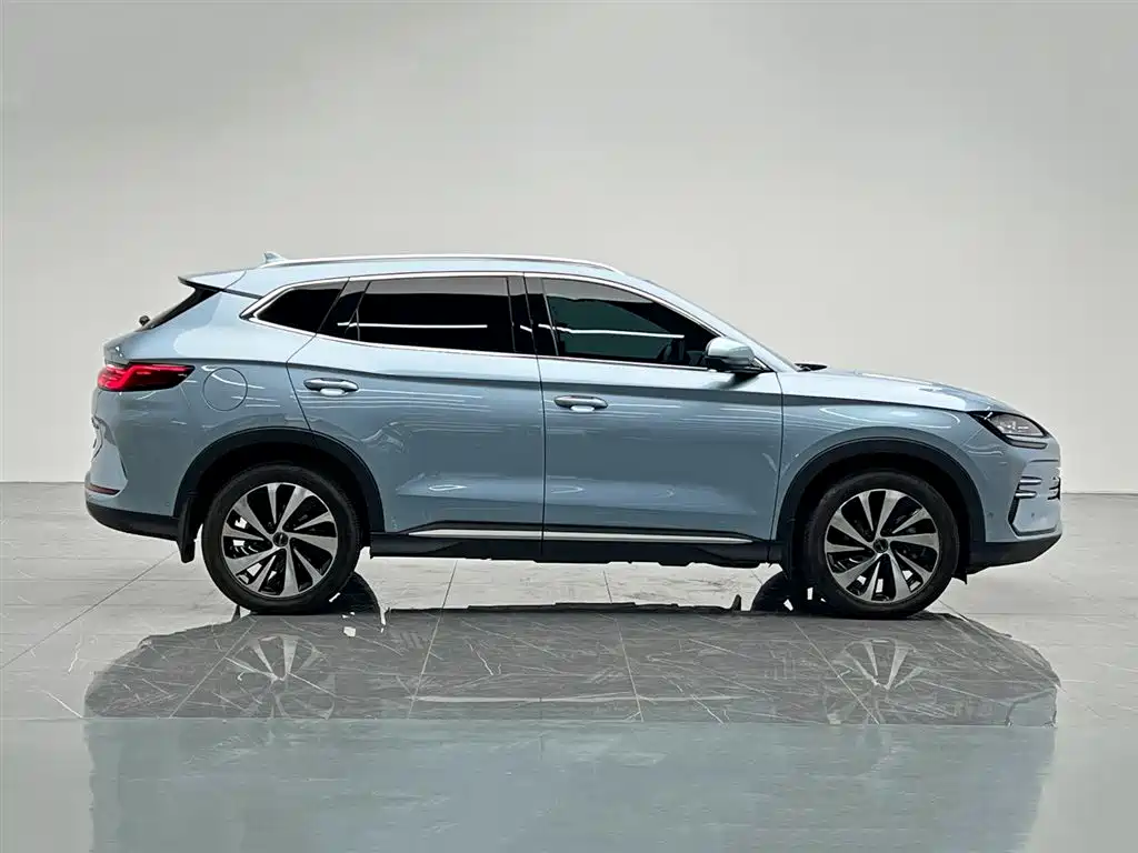 Song PLUS NEV Champion DM-i 150 KM Flagship PLUS 5 G