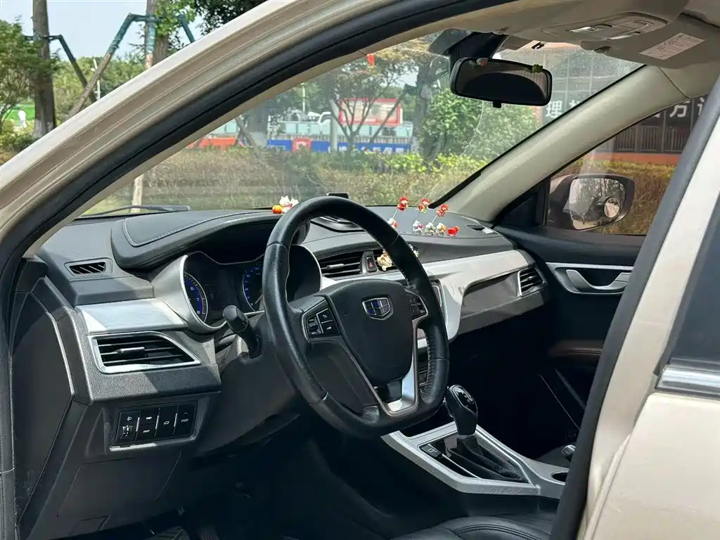 Vision Upgraded 1.5 L CVT Luxury CN-VI