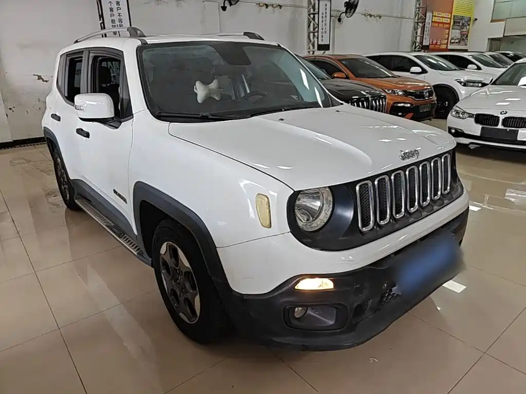 Renegade 1.4 T Auto Kinetic