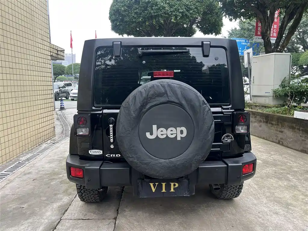 Wrangler 2.8 TD Sahara 4-door Comfort Enjoyment