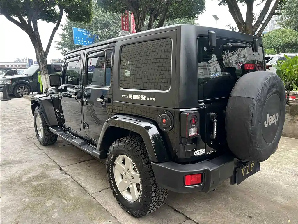 Wrangler 2.8 TD Sahara 4-door Comfort Enjoyment