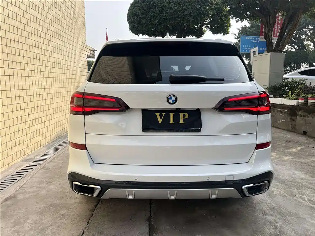 BMW X5 Facelift xDrive 30 Li M Sport Package