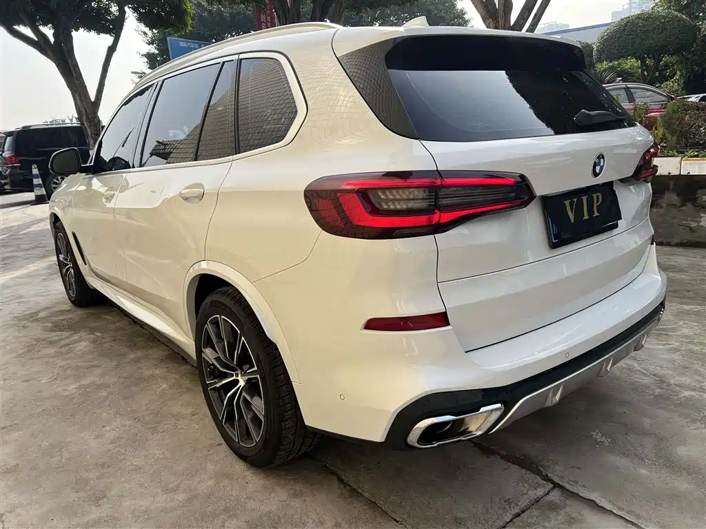 BMW X5 Facelift xDrive 30 Li M Sport Package
