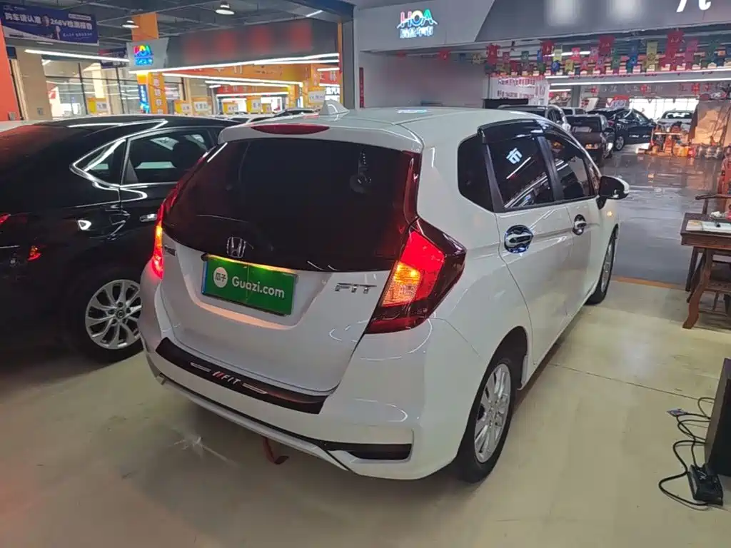 Fit 1.5 L CVT Comfort