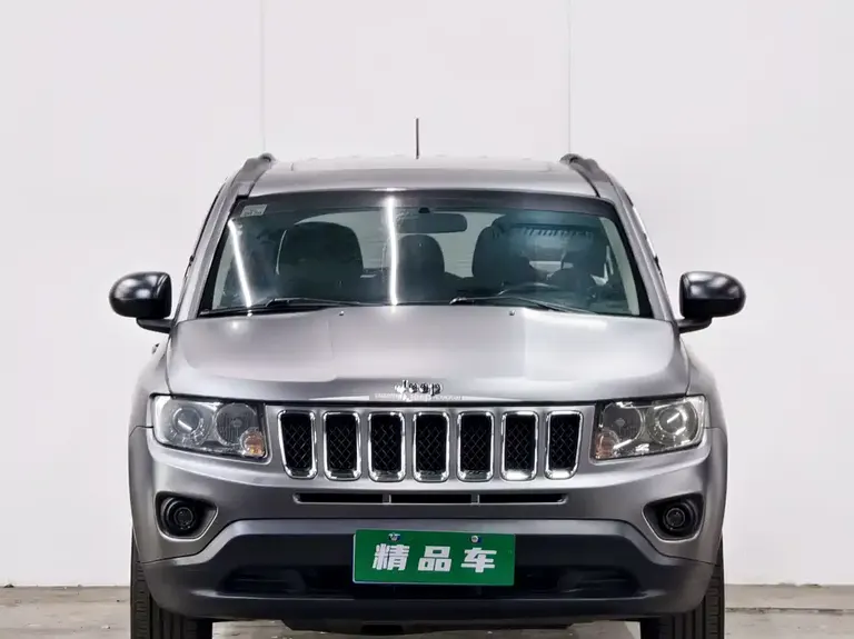 Jeep Compass (Import) 指南者进口 2012款 2.0 L 两驱运动版