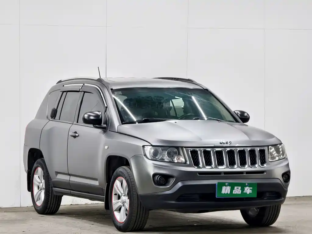 Compass (Import) 指南者进口 2012款 2.0 L 两驱运动版