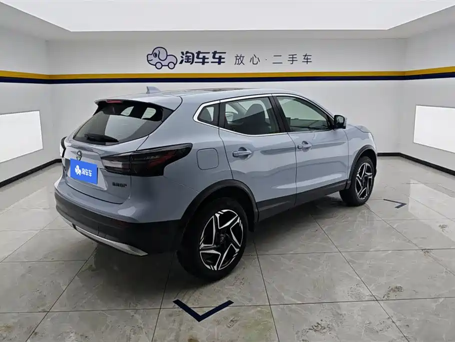 Qashqai Honor 2.0 L CVT XV+ Leading
