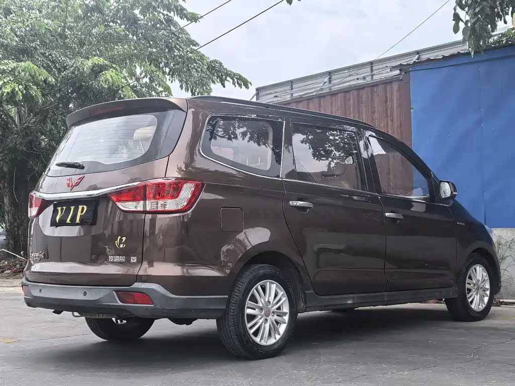 Wuling Hongguang 1.5 L S1 Comfort CN-V