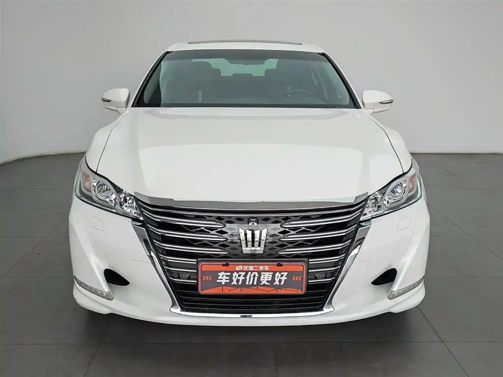 Crown 2.0 T Sport