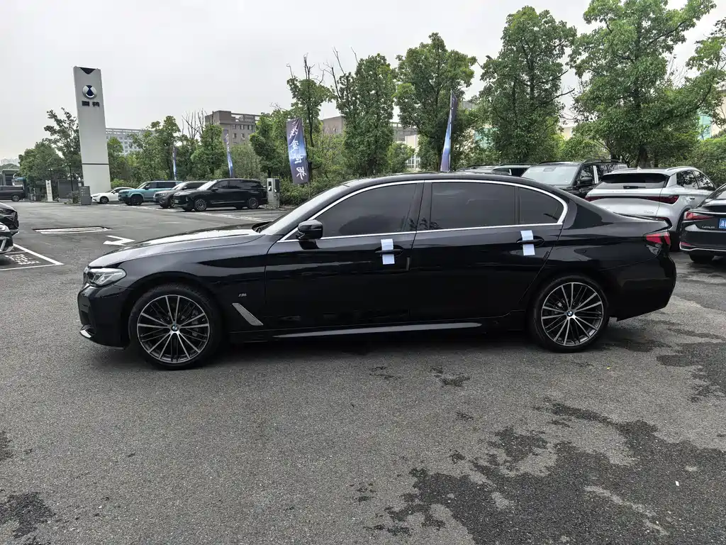 BMW 5 Series 530 Li Leading M Sport Package