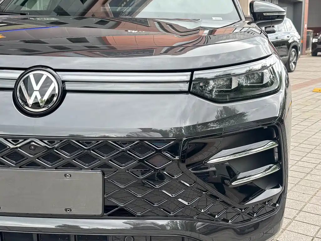 Tayron Tayron L 380 TSI 4 WD Luxury Easy Package