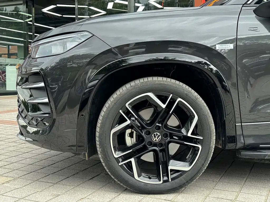 Tayron Tayron L 380 TSI 4 WD Luxury Easy Package