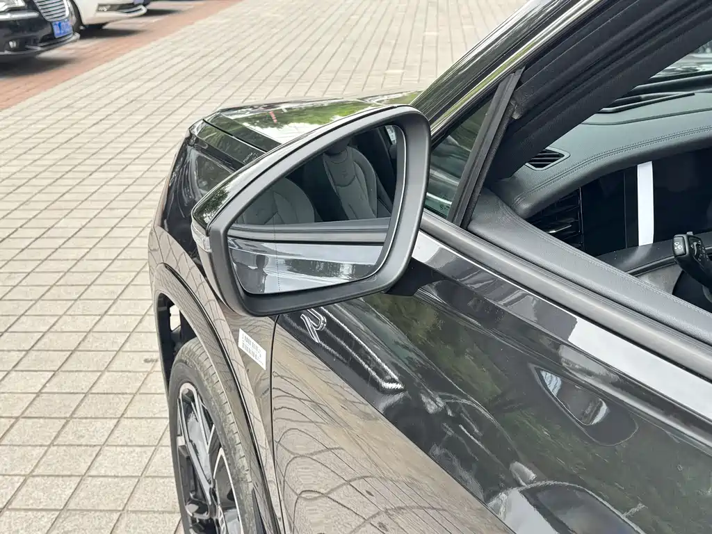 Tayron Tayron L 380 TSI 4 WD Luxury Easy Package