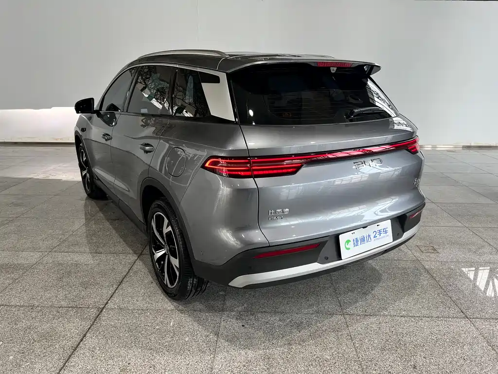 Song Pro NEV 宋Pro新能源 2026款 DM-i 220 KM超越型
