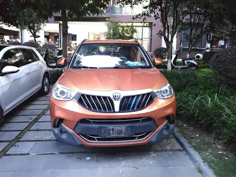 Brilliance V3 1.5 L Manual Comfort
