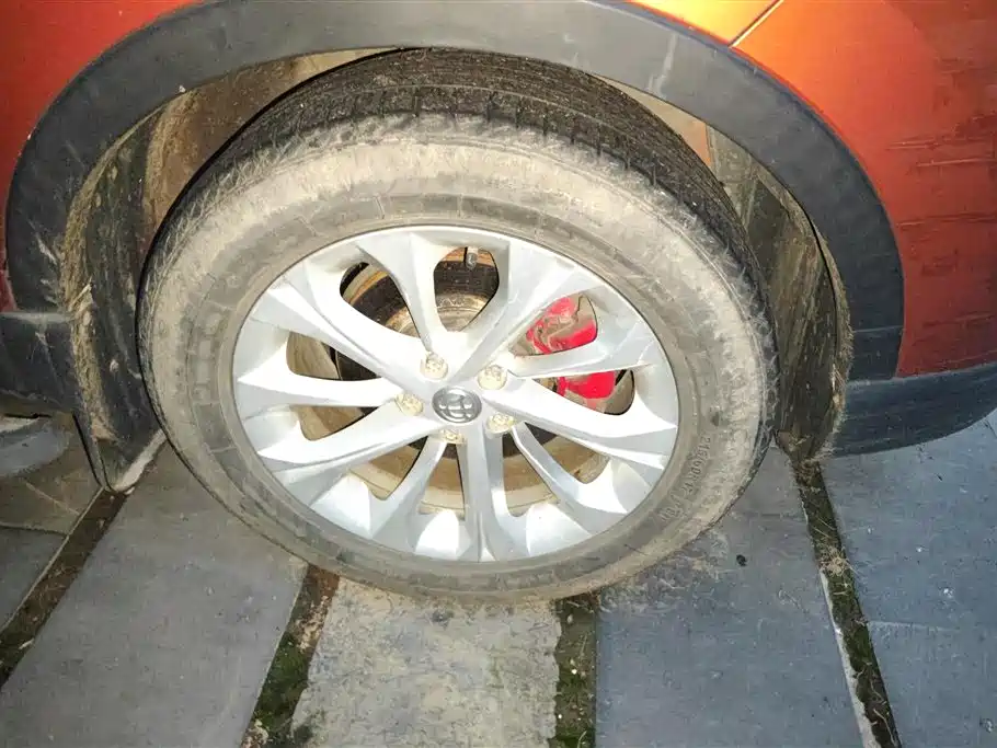 Brilliance V3 1.5 L Manual Comfort