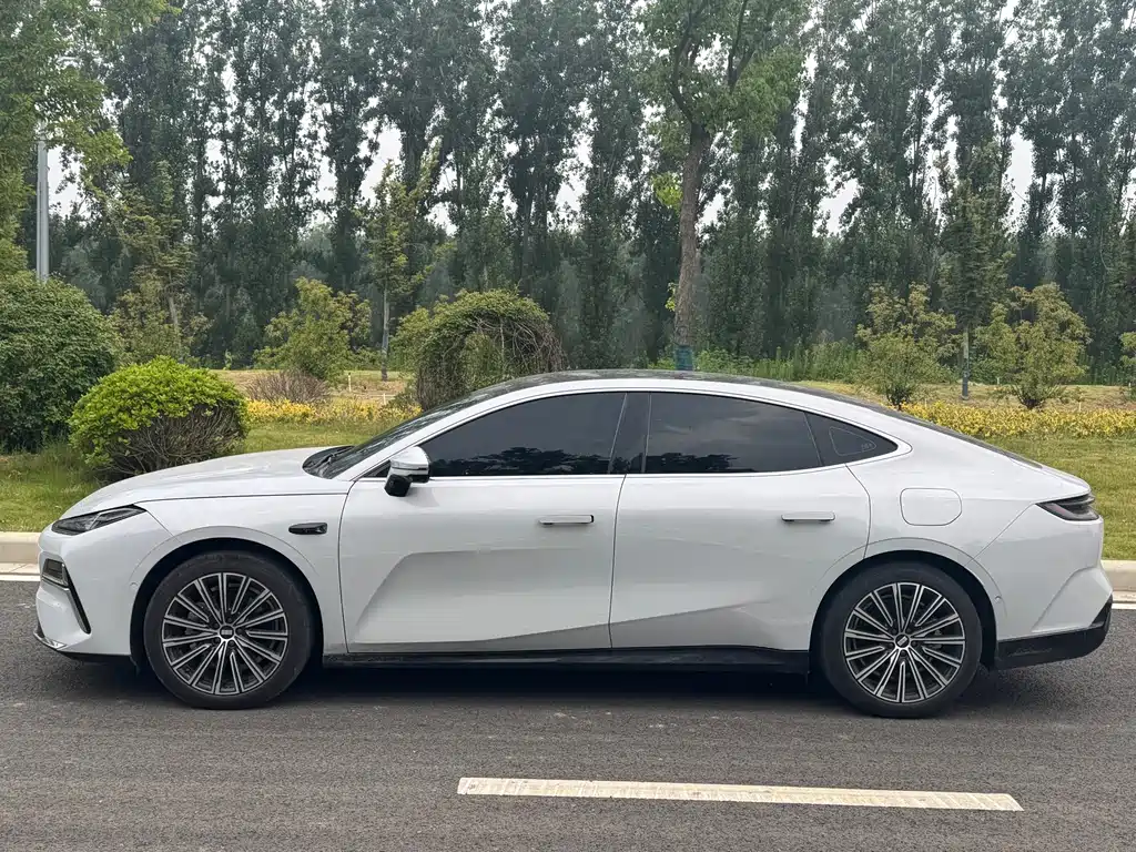 Galaxy Xingyao 8 130 km EM-P Explorer