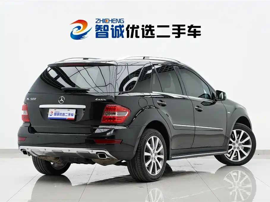Mercedes-Benz M-Class ML 500 4 MATIC Special Edition