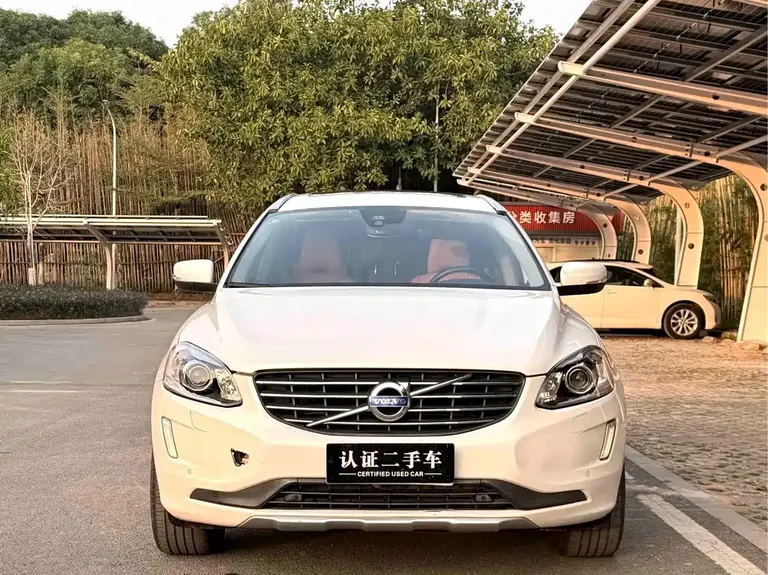 Volvo XC60 (Import) T5 Smart Ease