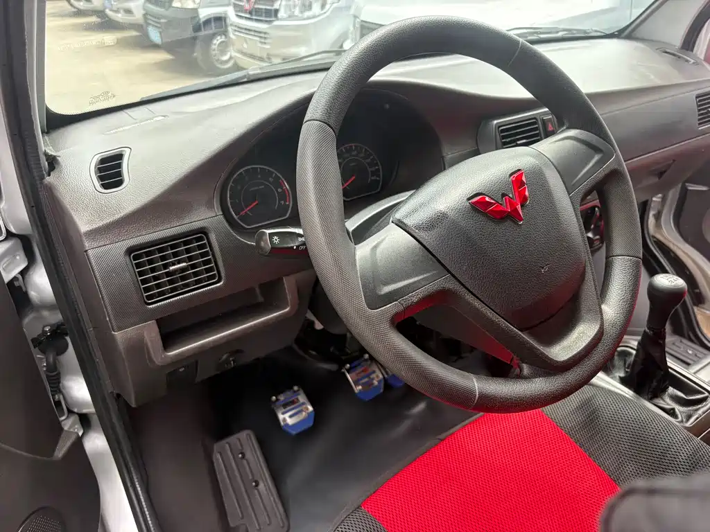 Wuling Rongguang 1.5 L Extended Standard AC L3 C