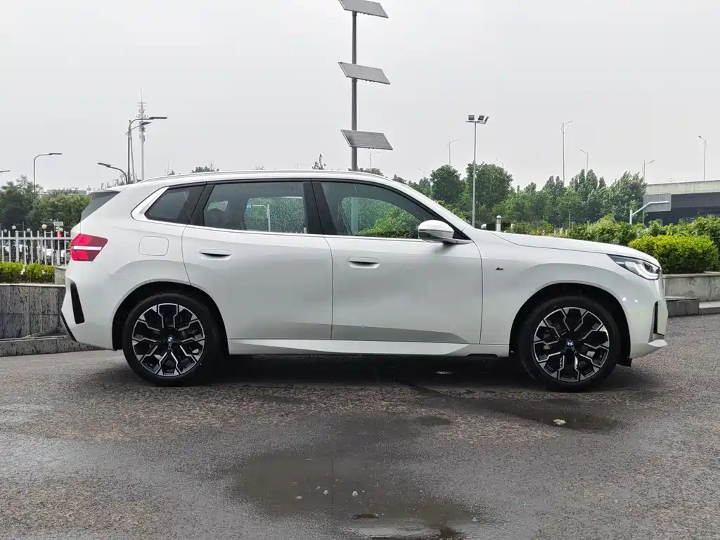 BMW X3 xDrive30 L Leading M Sport Package