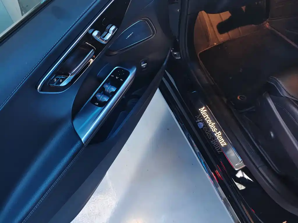 Mercedes-Benz C-Class Facelift II C 260 L