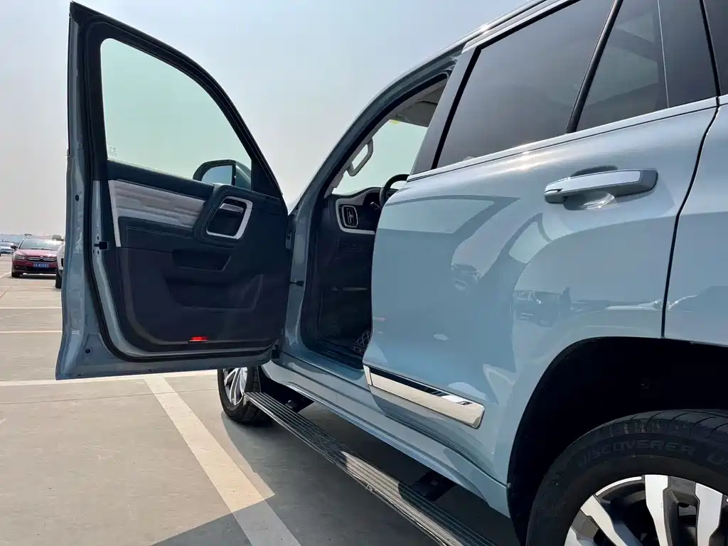 Beijing Offroad BJ60 2.0 T 11 th 7-seat