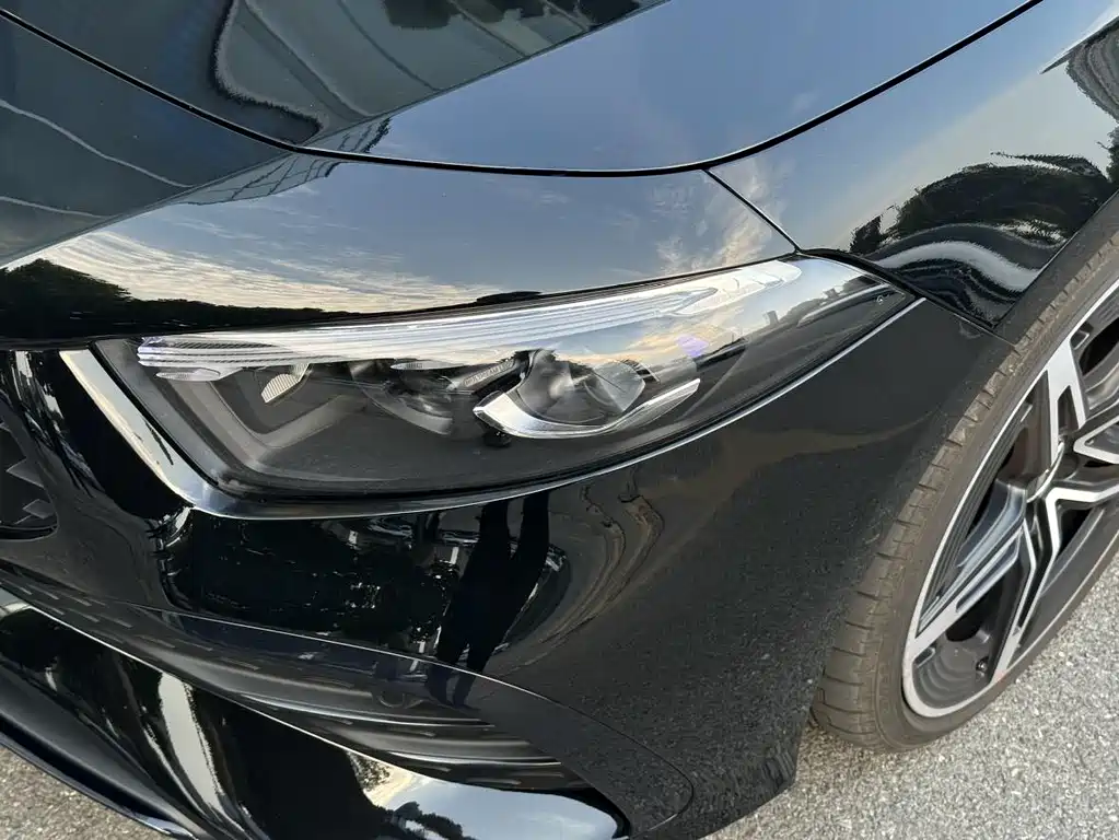 Mercedes-Benz A-Class AMG AMG A 35 L 4 MATIC