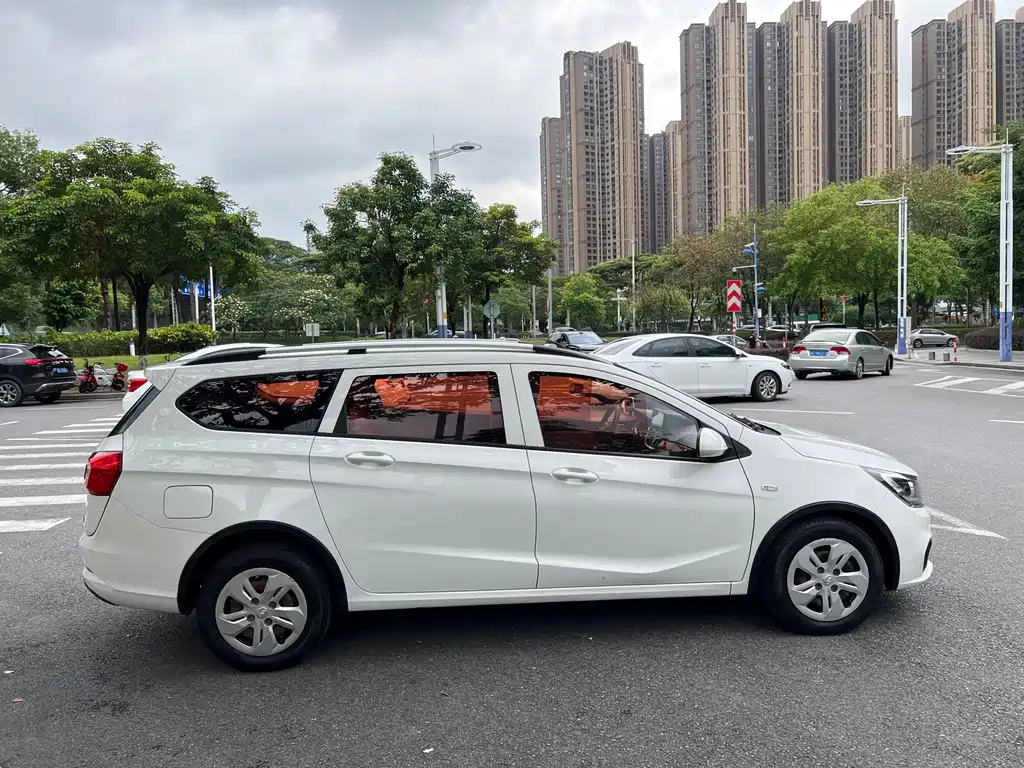 Baojun 310 W 1.5 L Manual Comfort CN-V