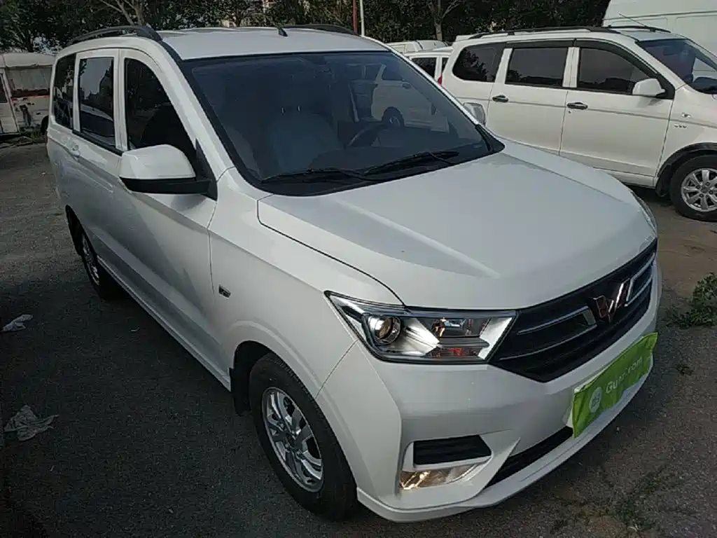 Wuling Hongguang Facelift 1.5 L S Standard Electric Assist LAR