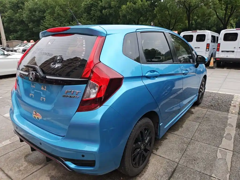Fit 1.5 L CVT Trend Sport