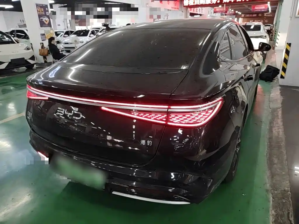 Seal DM-i 1.5 T 121 km Flagship