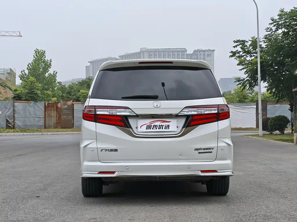 Odyssey 2.0 L Sharp· Premium