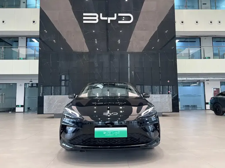 BYD Seal 05 DM-i DM-i Smart Drive 120 KM Flagship